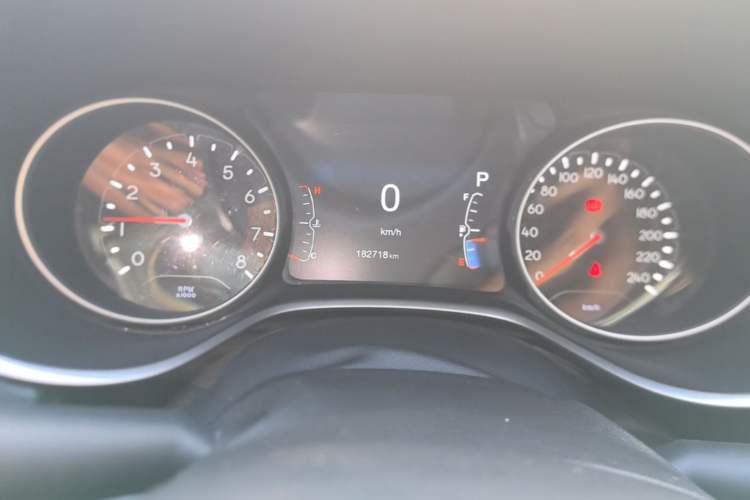 Used Jeep Compass 2017 200T Automatic Family Edition Instrument Cluster