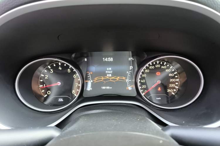 Used Jeep Compass 2017 200T Automatic Family Edition Instrument Cluster