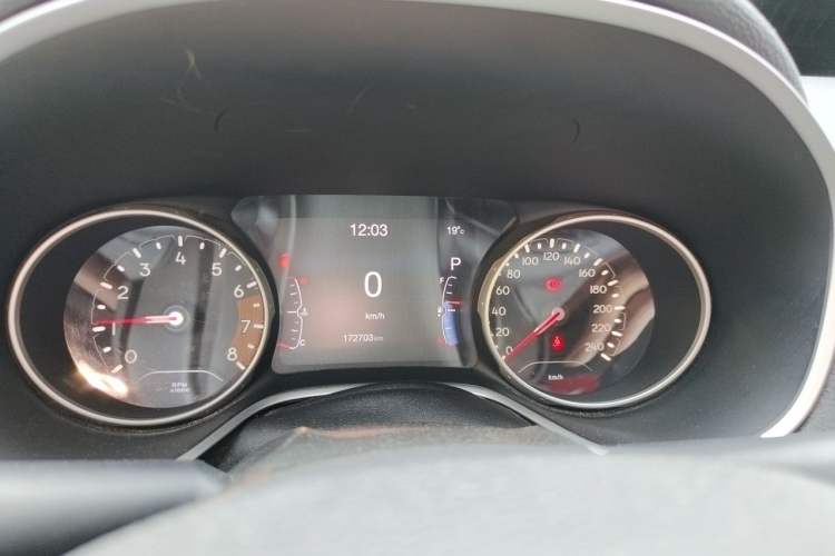 Used Jeep Compass 2017 200T Automatic Family Edition Instrument Cluster
