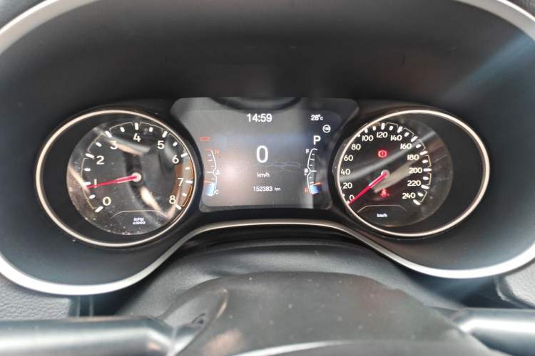 Used Jeep Compass 2017 200T Automatic Family Edition Instrument Cluster