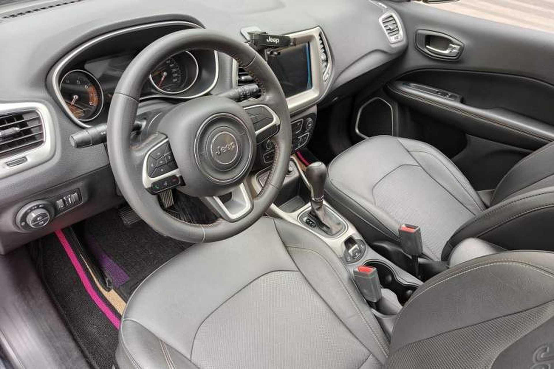 Used Jeep Compass 2017 200T Automatic Family Edition Interior 11