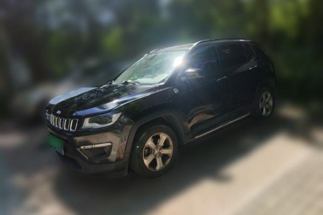 Jeep Compass 2017 200T Automatic Family Edition d’occasion