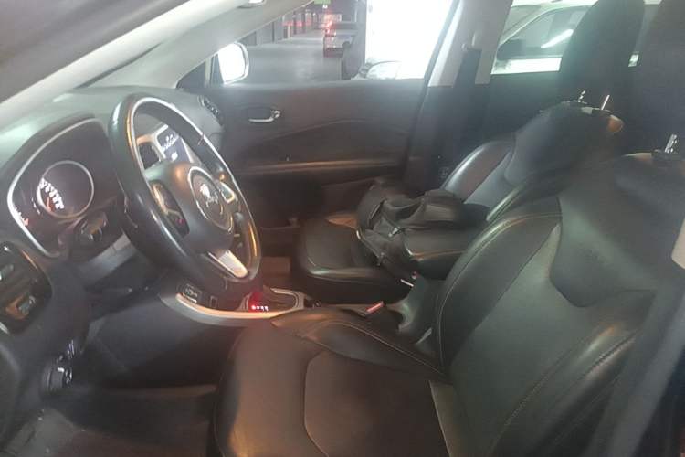 Used Jeep Compass 2017 200T Automatic Family Edition Left Front Seat