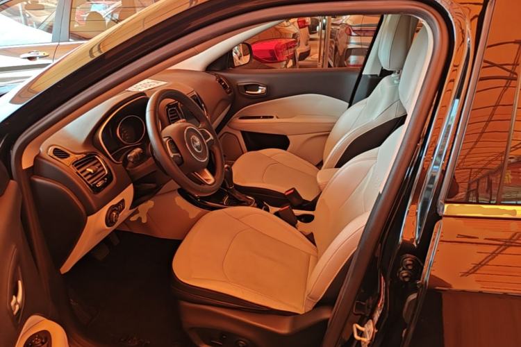 Used Jeep Compass 2017 200T Automatic Prestige Edition Left Front Seat