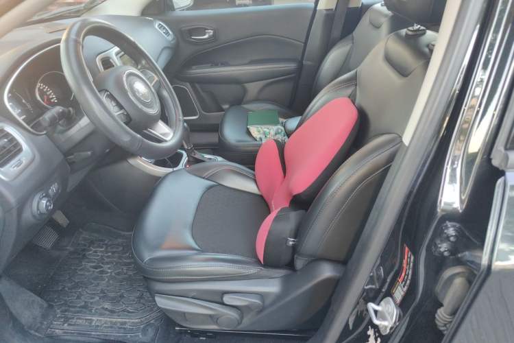 Used Jeep Compass 2017 200T Automatic Enjoyment Version Left Front Seat