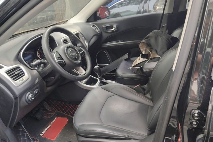 Used Jeep Compass 2017 200T Automatic Family Edition Left Front Seat