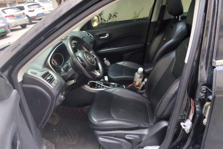 Used Jeep Compass 2017 200T Automatic Family Edition Left Front Seat
