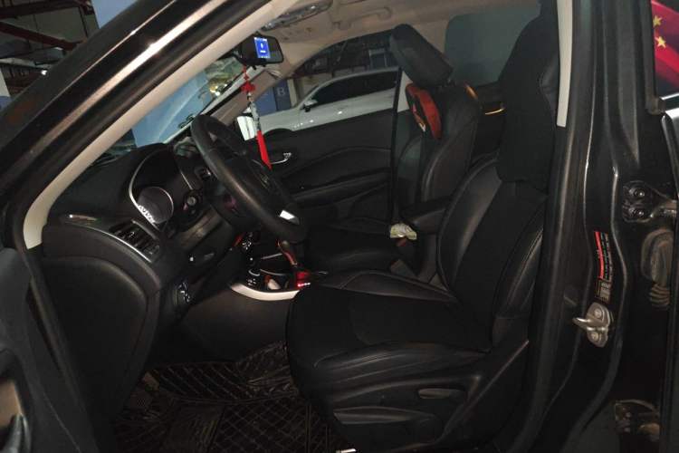 Used Jeep Compass 2017 200T Automatic Enjoyment Version Left Front Seat