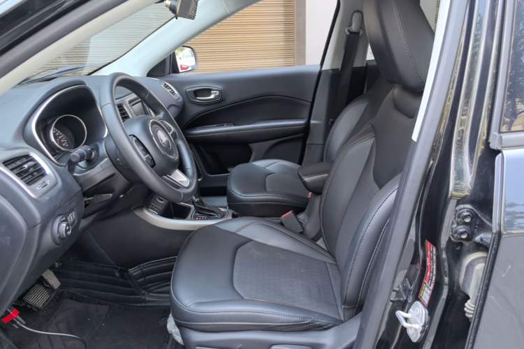 Used Jeep Compass 2017 200T Automatic Comfort Edition Left Front Seat