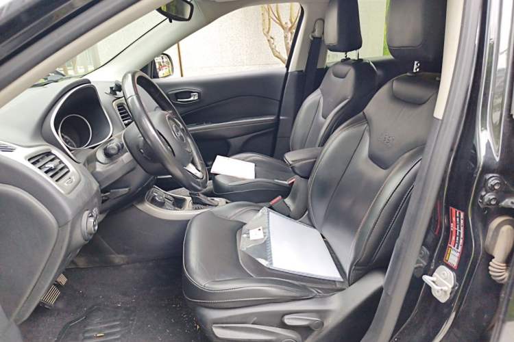 Used Jeep Compass 2017 200T Automatic Family Enjoyment Four-Wheel Drive Edition Left Front Seat