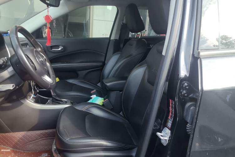 Used Jeep Compass 2017 200T Automatic Family Edition Left Front Seat