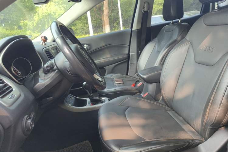 Used Jeep Compass 2017 200T Automatic Family Edition Left Front Seat