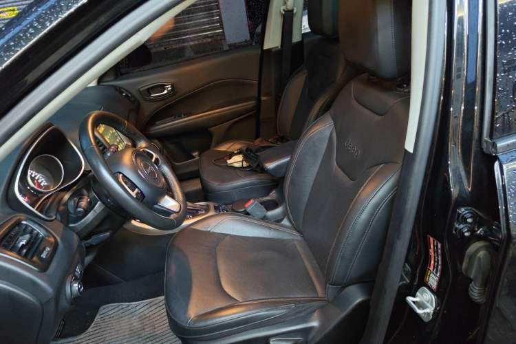 Used Jeep Compass 2017 200T Automatic Family Edition Left Front Seat