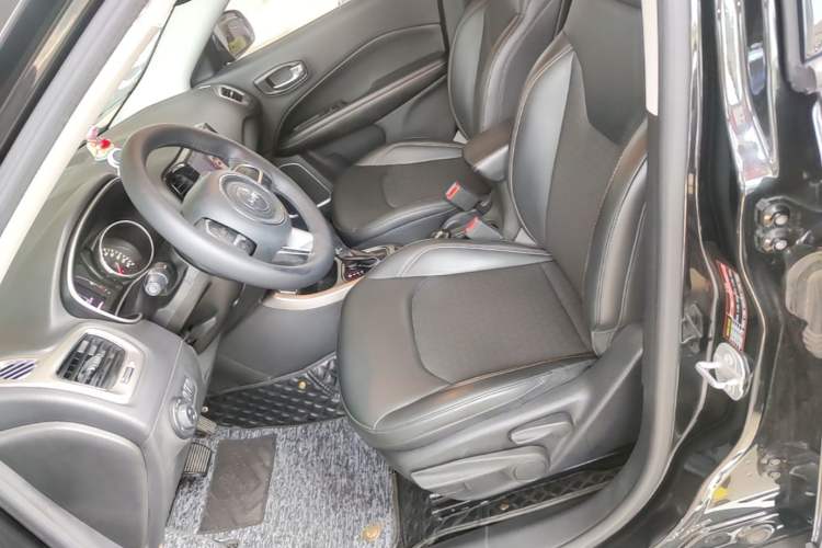 Used Jeep Compass 2017 200T Automatic Comfort Edition Left Front Seat