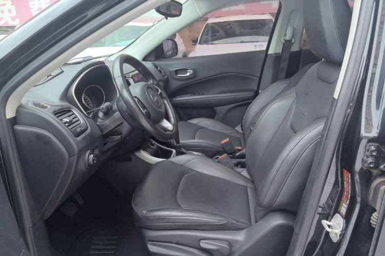 Used Jeep Compass 2017 200T Automatic Family Edition Left Front Seat