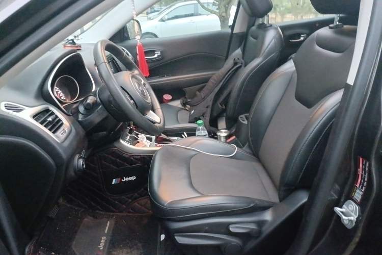 Used Jeep Compass 2017 200T Automatic Enjoyment Version Left Front Seat