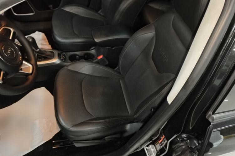 Used Jeep Compass 2017 200T Automatic Family Edition Left Front Seat