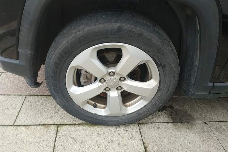 Used Jeep Compass 2017 200T Automatic Enjoyment Version Left Front Wheel Hub