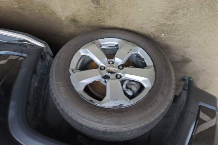 Used Jeep Compass 2017 200T Automatic Family Edition Left Front Wheel Hub