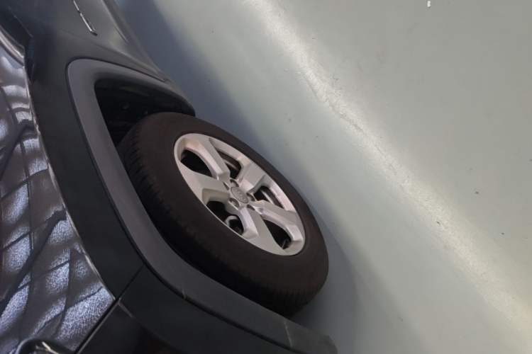 Used Jeep Compass 2017 200T Automatic Family Edition Left Front Wheel Hub