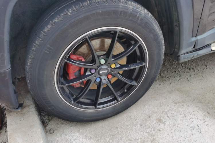 Used Jeep Compass 2017 200T Automatic Family Edition Left Front Wheel Hub