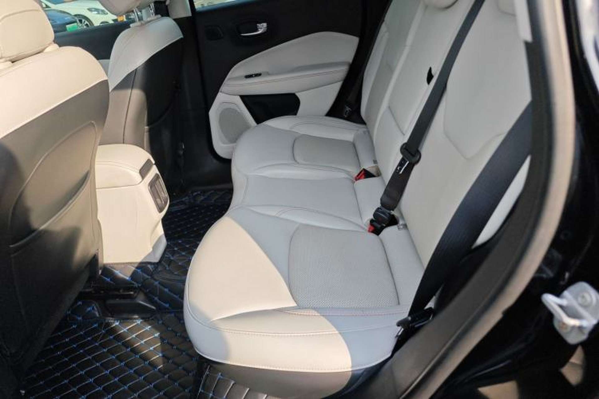 Used Jeep Compass 2017 200T Automatic Prestige Edition Left Rear Seat