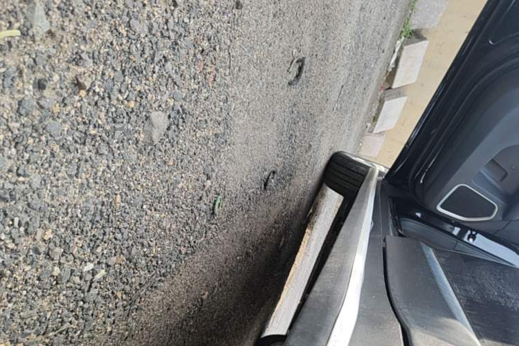 Used Jeep Compass 2017 200T Automatic Family Edition Left Side Sill