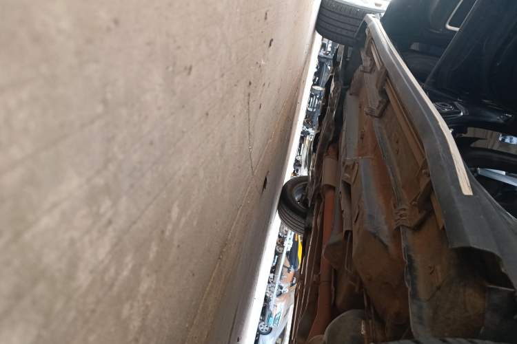Used Jeep Compass 2017 200T Automatic Family Edition Left Side Sill