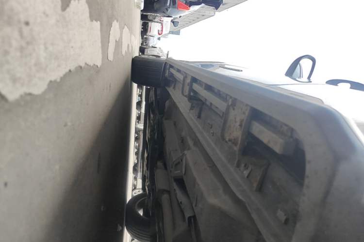 Used Jeep Compass 2017 200T Automatic Family Edition Left Side Sill
