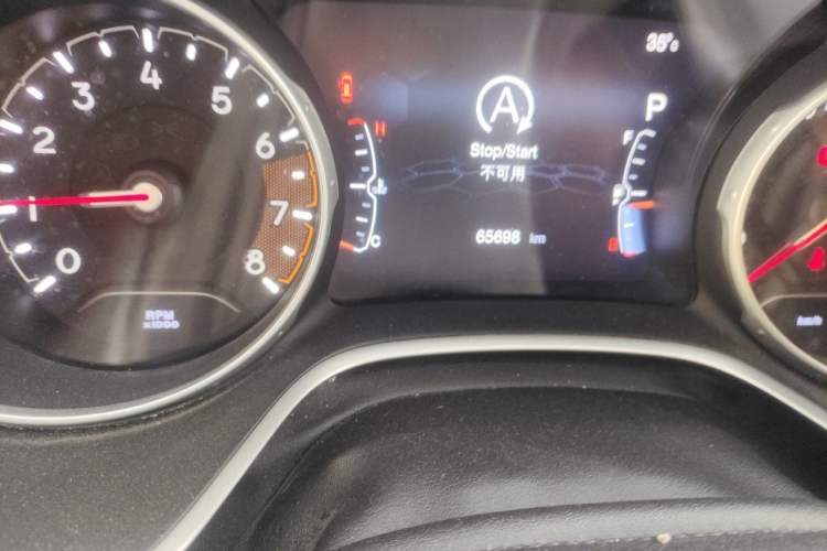 Used Jeep Compass 2017 200T Automatic Family Edition Odometer Close Up