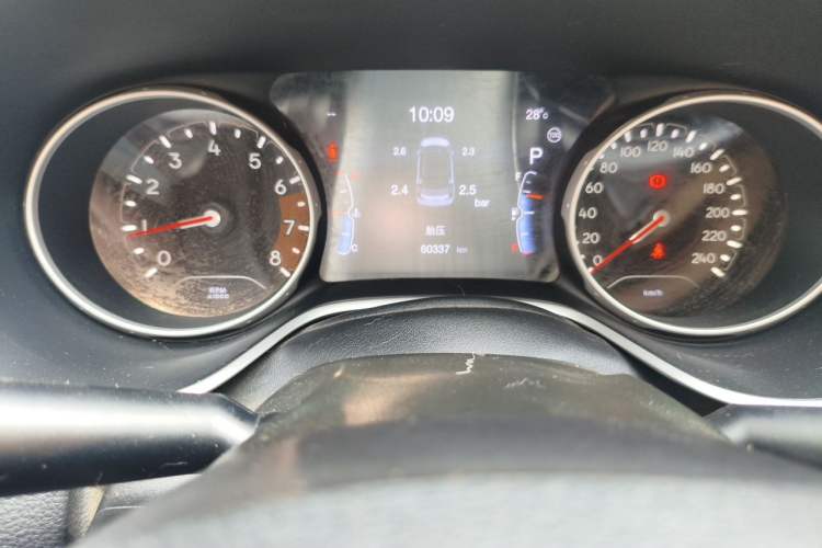 Used Jeep Compass 2017 200T Automatic Family Edition Odometer Close Up