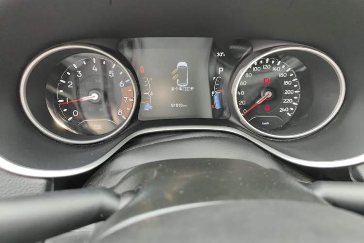 Used Jeep Compass 2017 200T Automatic Family Edition Odometer Close Up