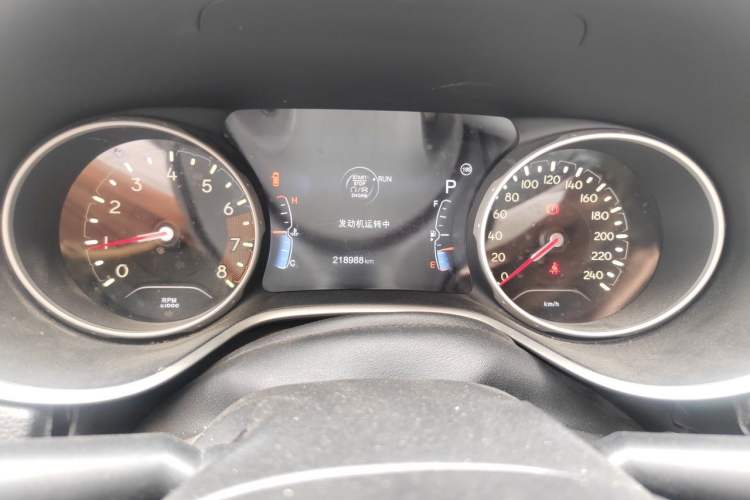 Used Jeep Compass 2017 200T Automatic Family Edition Odometer Close Up