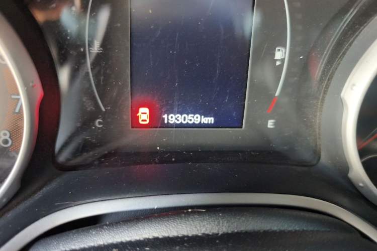 Used Jeep Compass 2017 200T Automatic Enjoyment Version Odometer Close Up