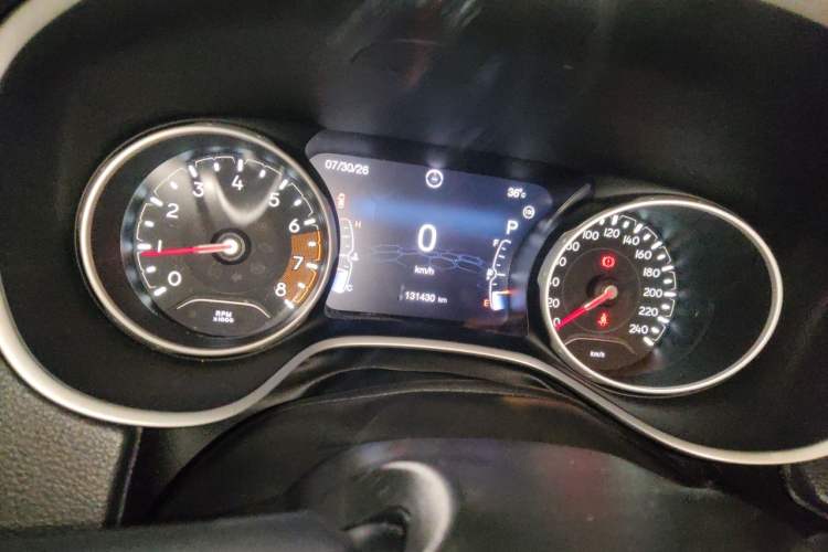 Used Jeep Compass 2017 200T Automatic Family Edition Odometer Close Up
