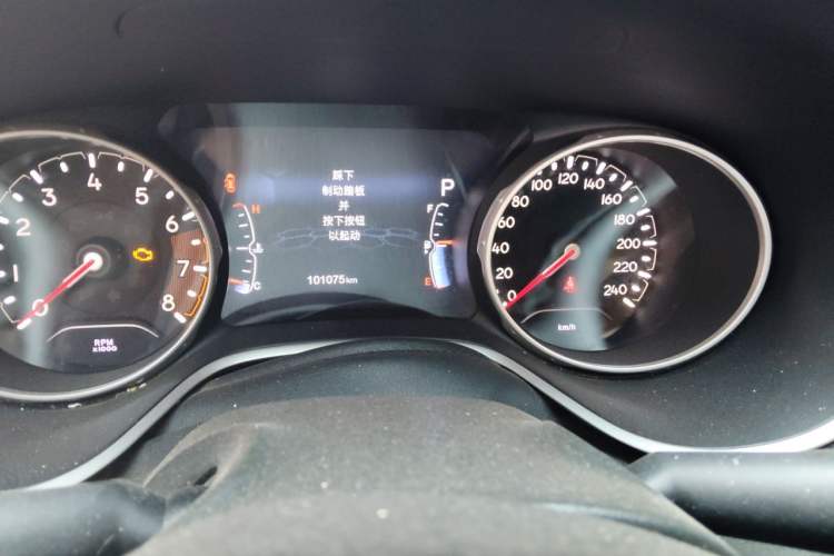 Used Jeep Compass 2017 200T Automatic Family Edition Odometer Close Up