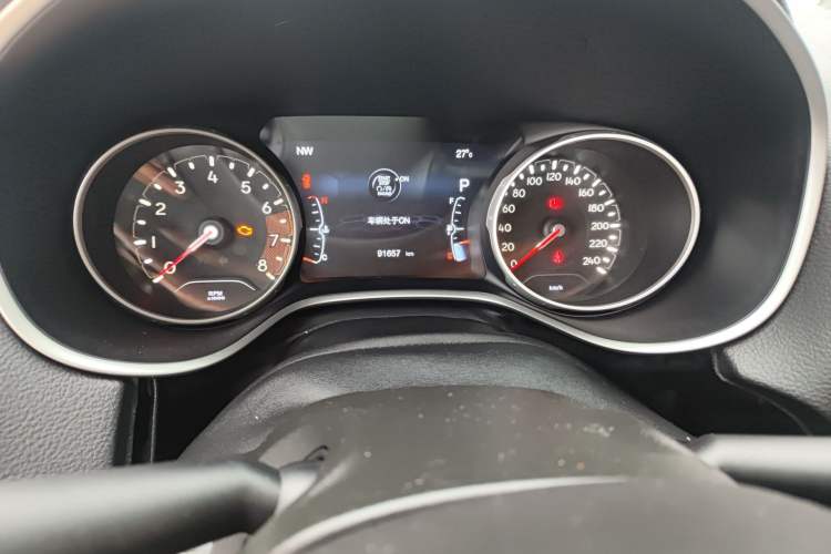 Used Jeep Compass 2017 200T Automatic Family Edition Odometer Close Up
