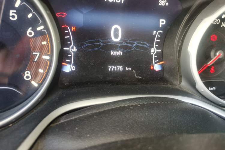Used Jeep Compass 2017 200T Automatic Family Edition Odometer Close Up