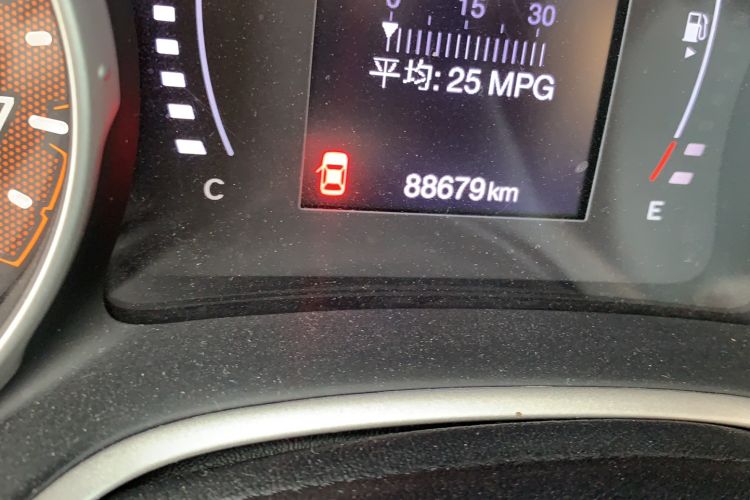 Used Jeep Compass 2017 200T Automatic Comfort Edition Odometer Close Up