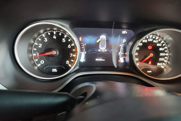 Used Jeep Compass 2017 200T Automatic Family Edition Odometer Close Up
