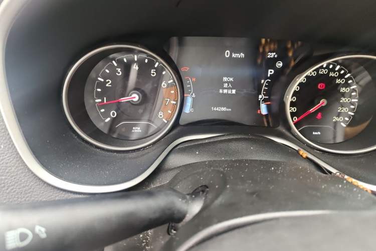 Used Jeep Compass 2017 200T Automatic Family Edition Odometer Close Up