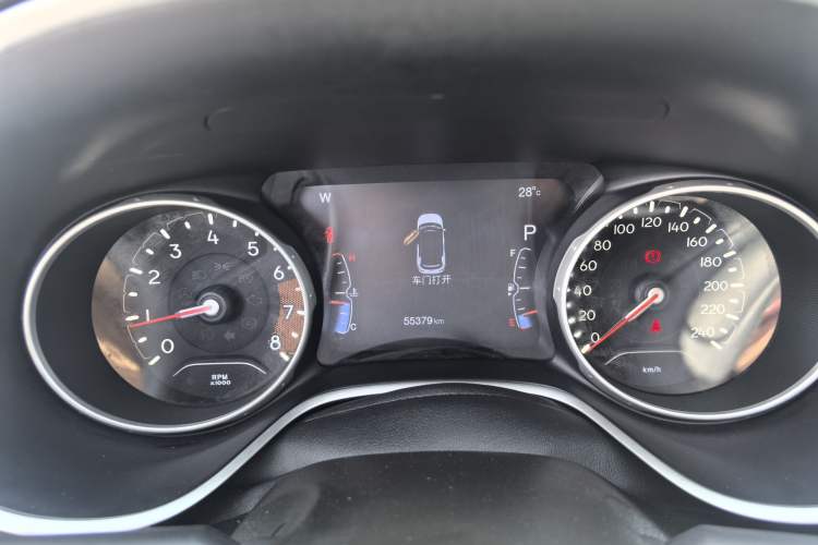 Used Jeep Compass 2017 200T Automatic Family Edition Odometer Close Up