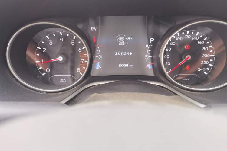 Used Jeep Compass 2017 200T Automatic Family Edition Odometer Close Up