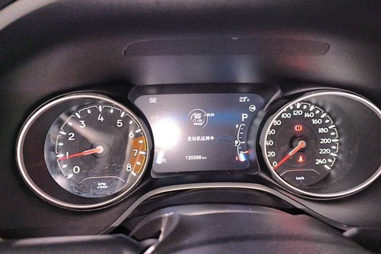Used Jeep Compass 2017 200T Automatic Family Edition Odometer Close Up
