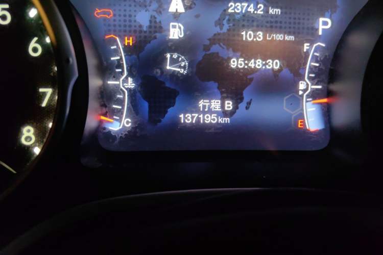 Used Jeep Compass 2017 200T Automatic Family Edition Odometer Close Up