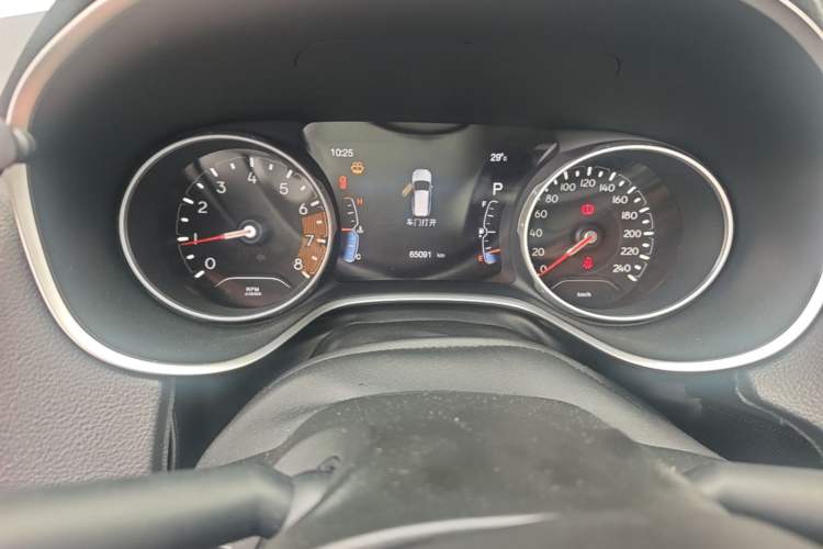 Used Jeep Compass 2017 200T Automatic Family Edition Odometer Close Up