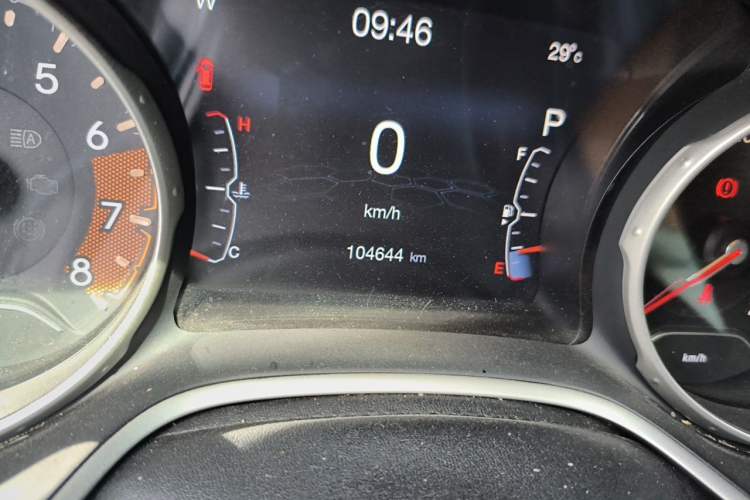 Used Jeep Compass 2017 200T Automatic Family Edition Odometer Close Up