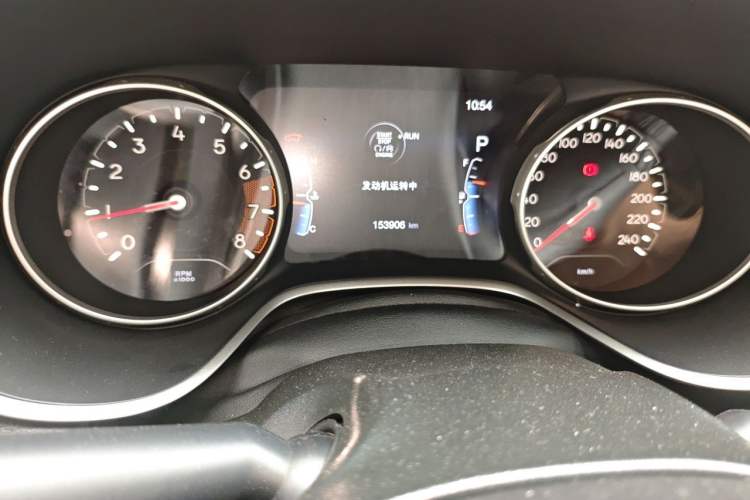 Used Jeep Compass 2017 200T Automatic Family Enjoyment Four-Wheel Drive Edition Odometer Close Up