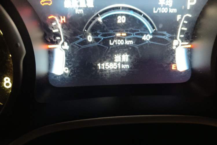Used Jeep Compass 2017 200T Automatic Family Edition Odometer Close Up