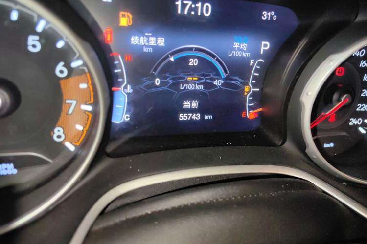 Used Jeep Compass 2017 200T Automatic Family Edition Odometer Close Up
